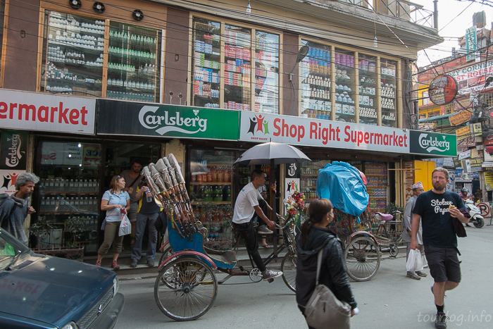 Супермаркет в Катманду
